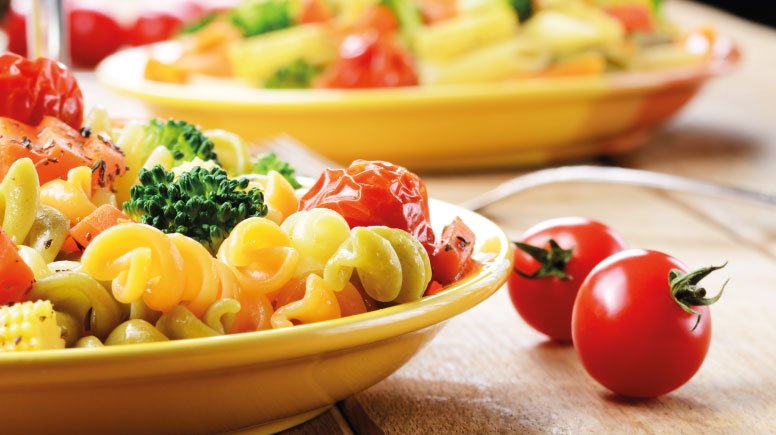 massa fusilli com atum