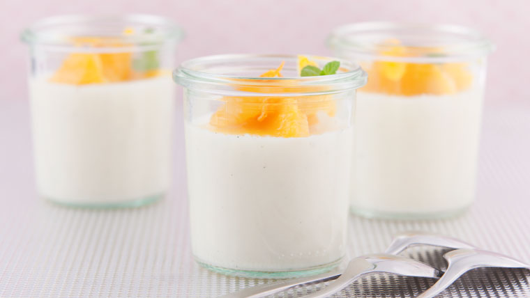 panna-cotta-com-gomos-de-laranja
